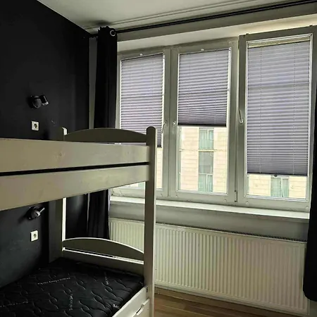 Greg&tom 호스텔 *